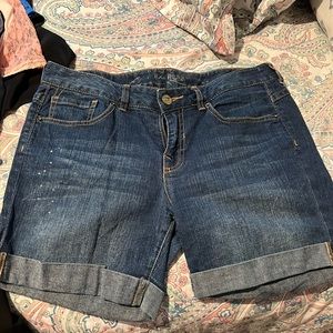 Express jean shorts-size 6
